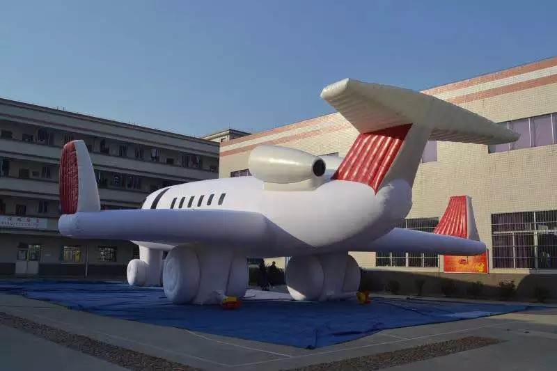日土小型充气飞机
